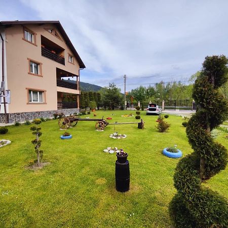 Casa Poiana Teiului Hotel Bagian luar foto
