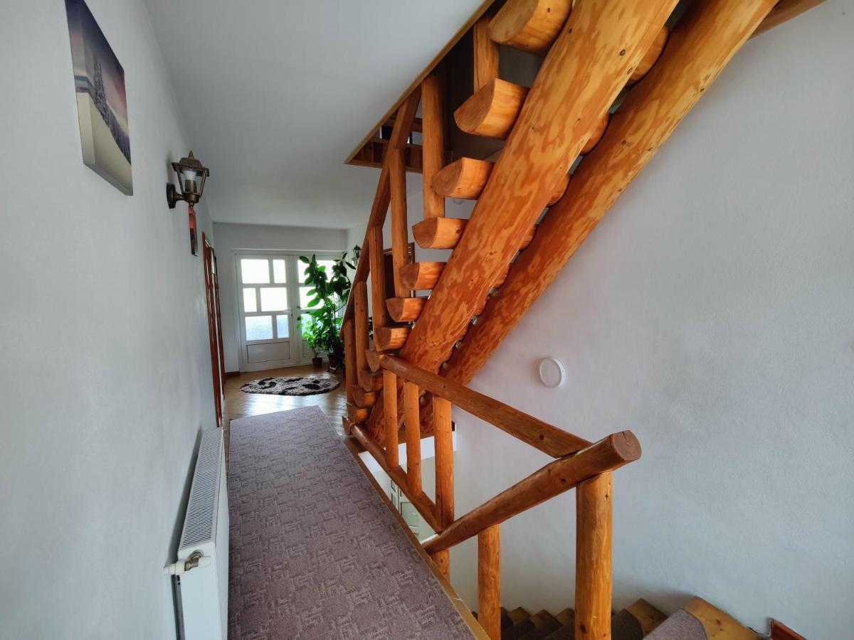 Casa Poiana Teiului Hotel Bagian luar foto