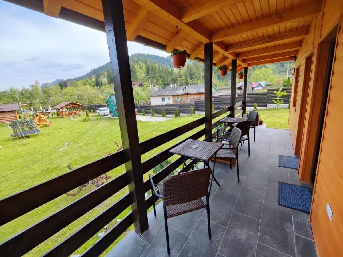 Casa Poiana Teiului Hotel Bagian luar foto